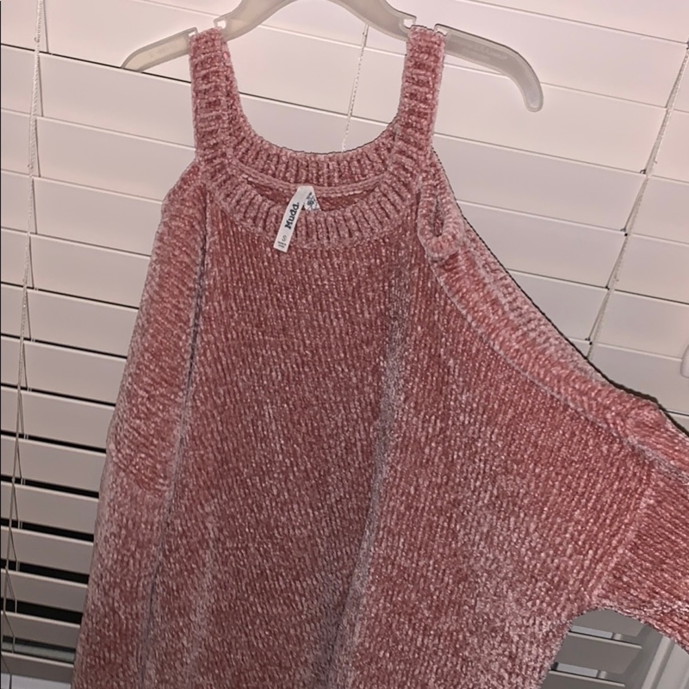 Off the shoulder pinky sweater